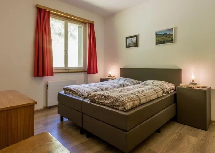 Elegant Alpine For 8 Chalet *