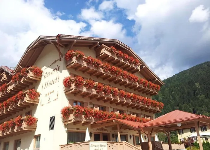 Elegant Alpine For 8 Chalet *