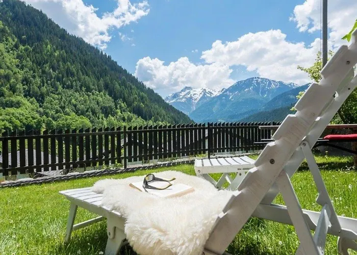 Elegant Alpine For 8 Fieschertal