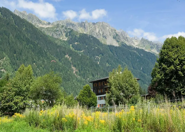 Chalet Elegant Alpine For 8 Fieschertal