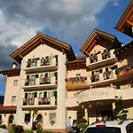 Chalet Elegant Alpine For 8