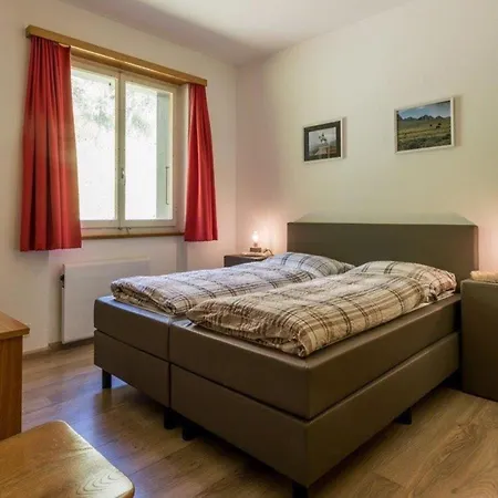 Elegant Alpine For 8 בקתה *